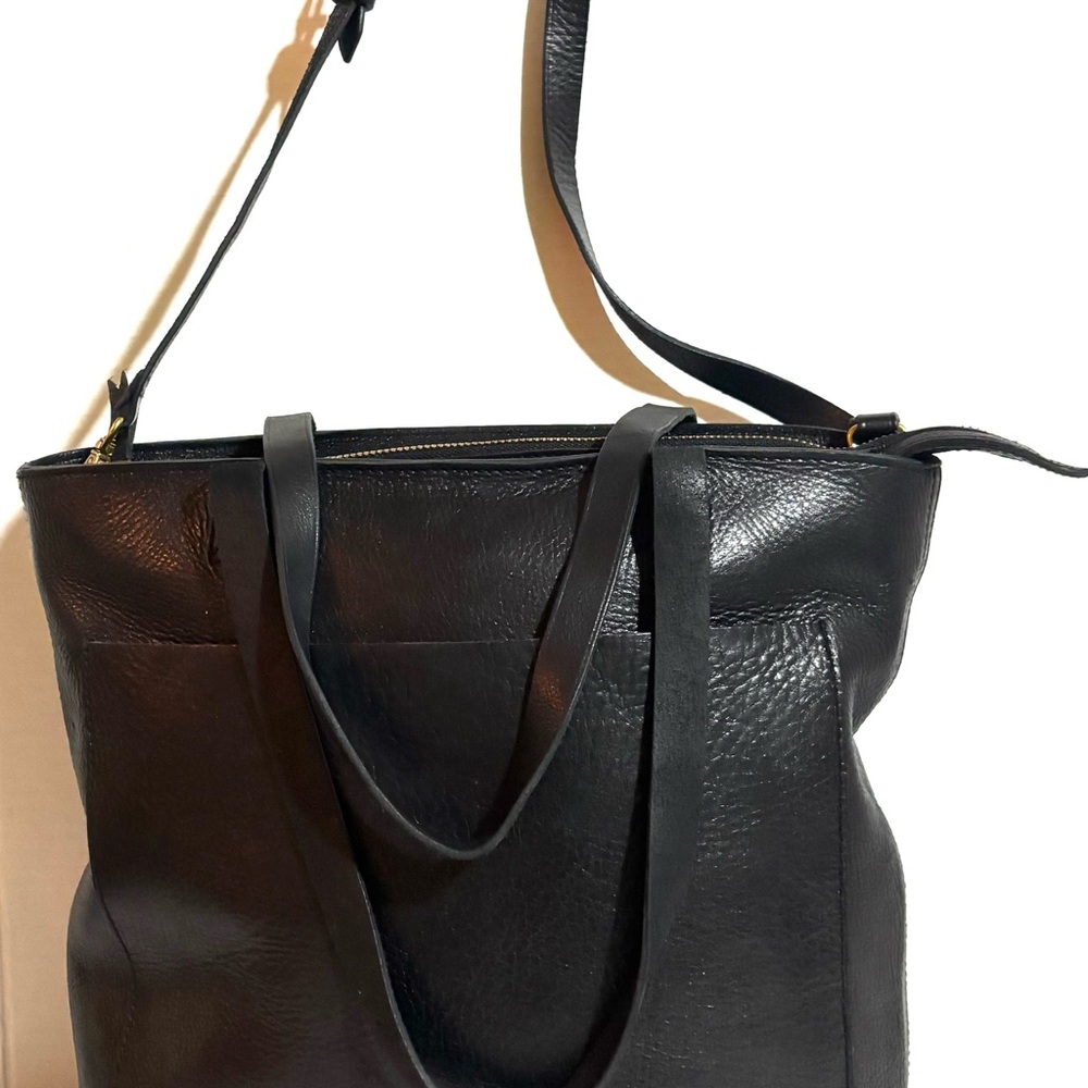 Madewell Elegant Black Leather Tote Bag - Picture 3 of 11
